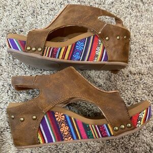 Leather wedges
